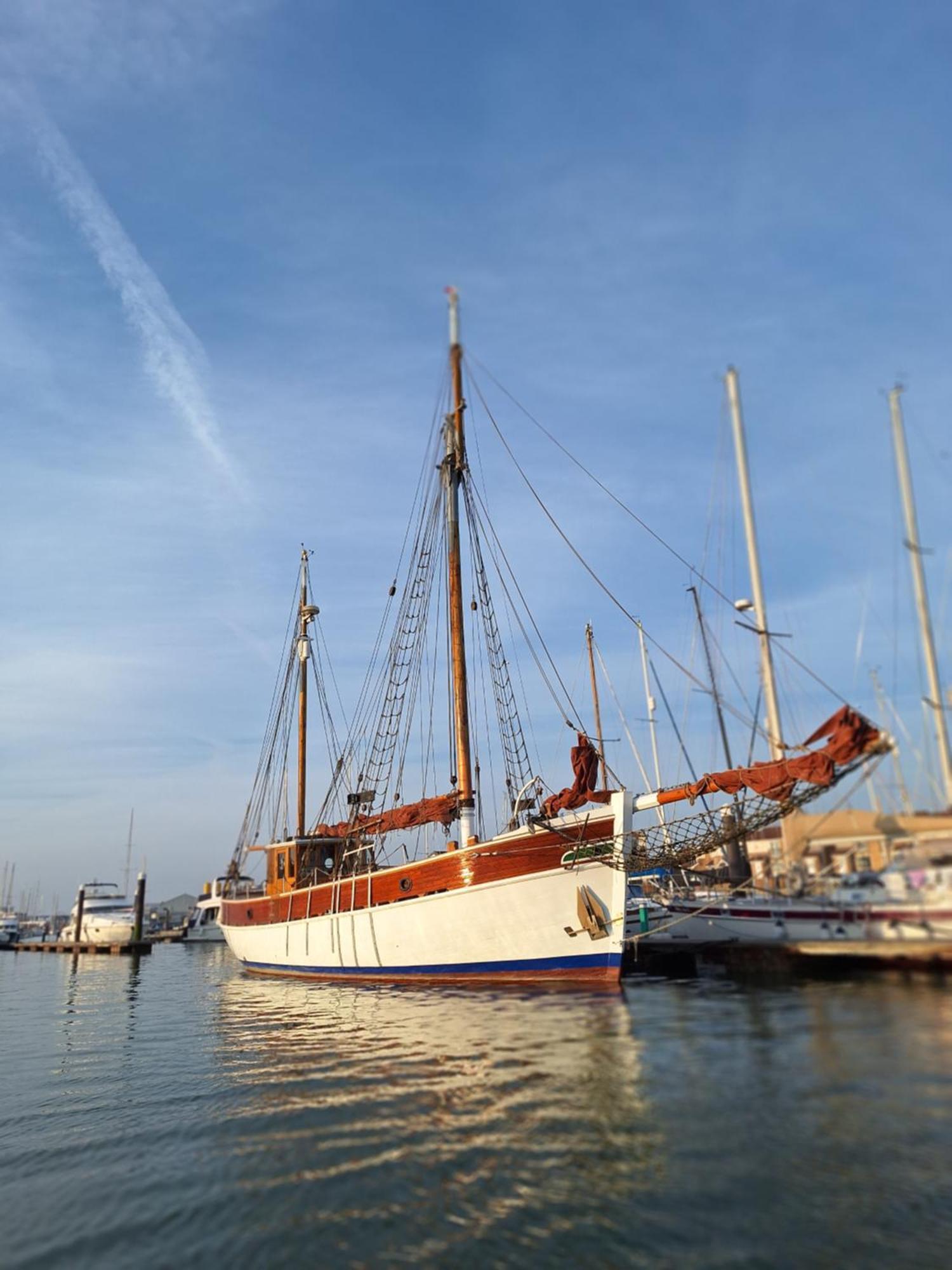 Hotel Historic Wooden Ship 'MFV119' East Cowes Exterior foto