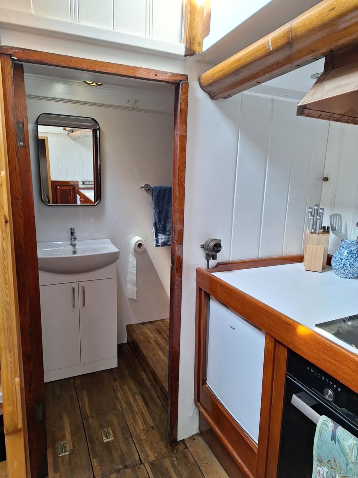 Hotel Historic Wooden Ship 'MFV119' East Cowes Exterior foto